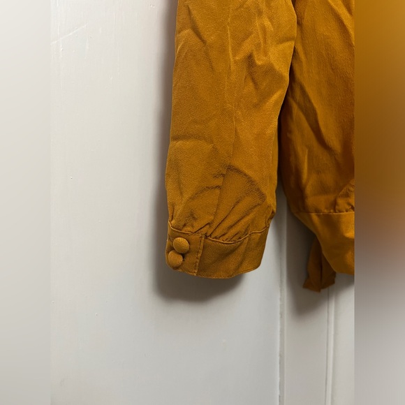 Madewell Wrap V-Neck Blouse - Picture 2 of 6